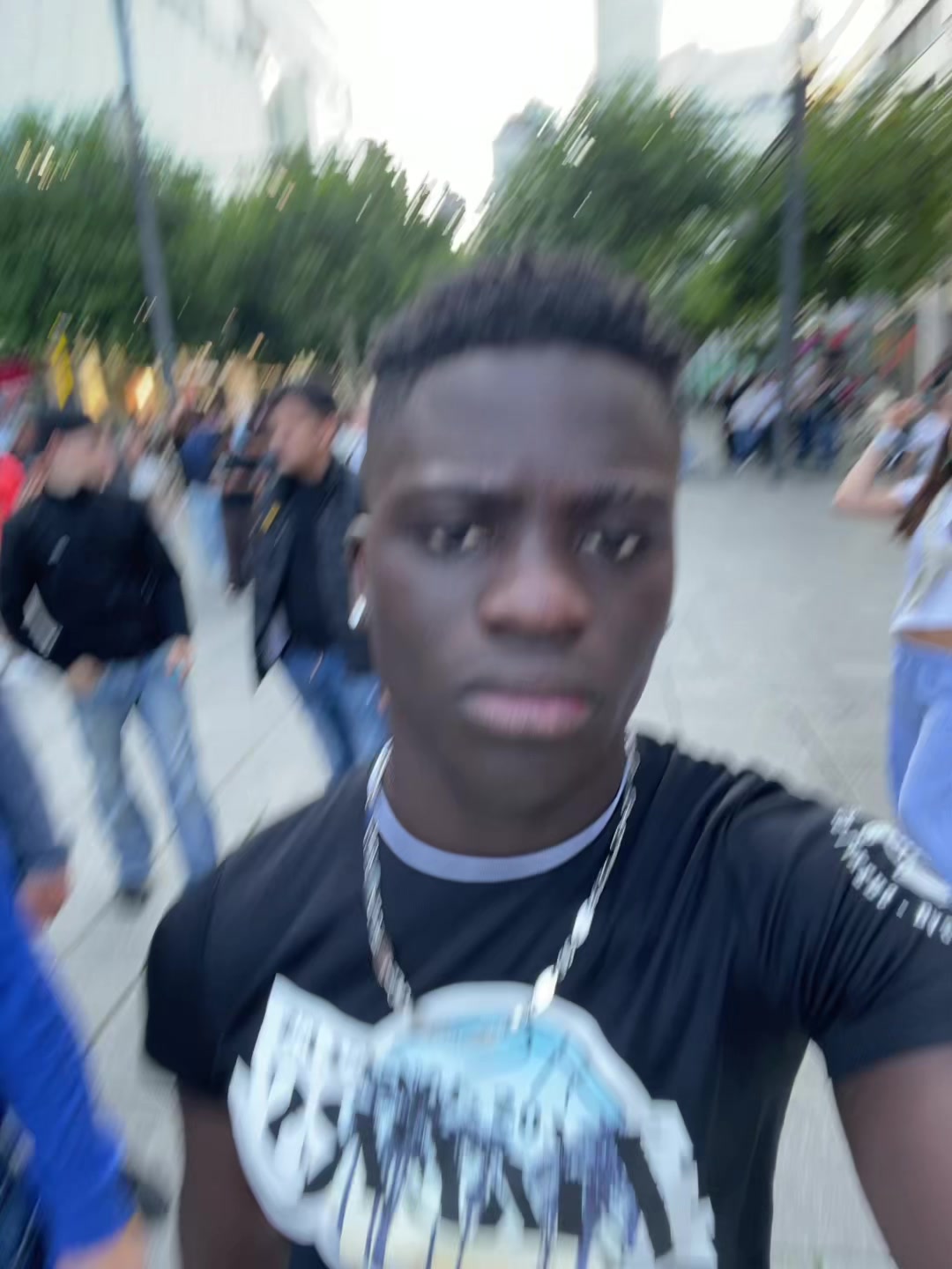 @𝘔𝘶𝘴𝘵𝘪 𝘔𝘢𝘺𝘣𝘢𝘤𝘩