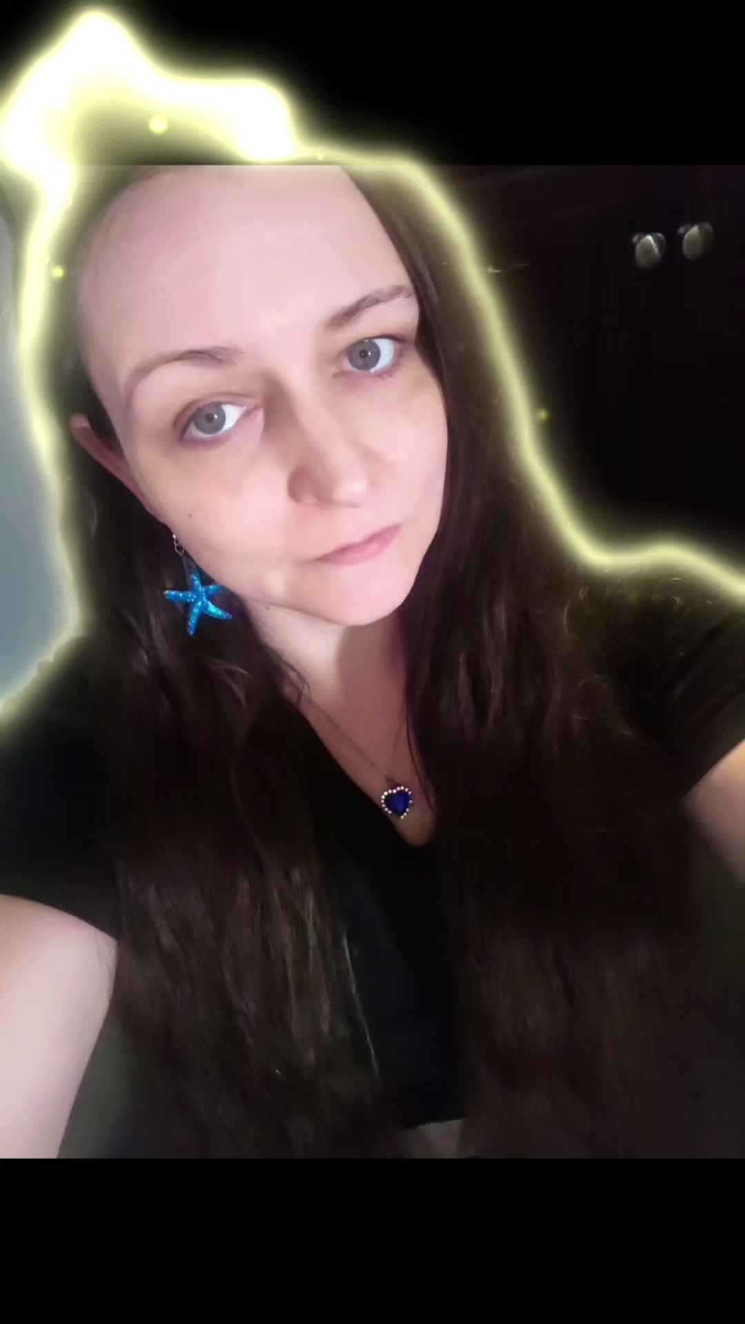 @KimCroft🧸🌹💙🎸🐋🐬🦋😈👻☘️🔥