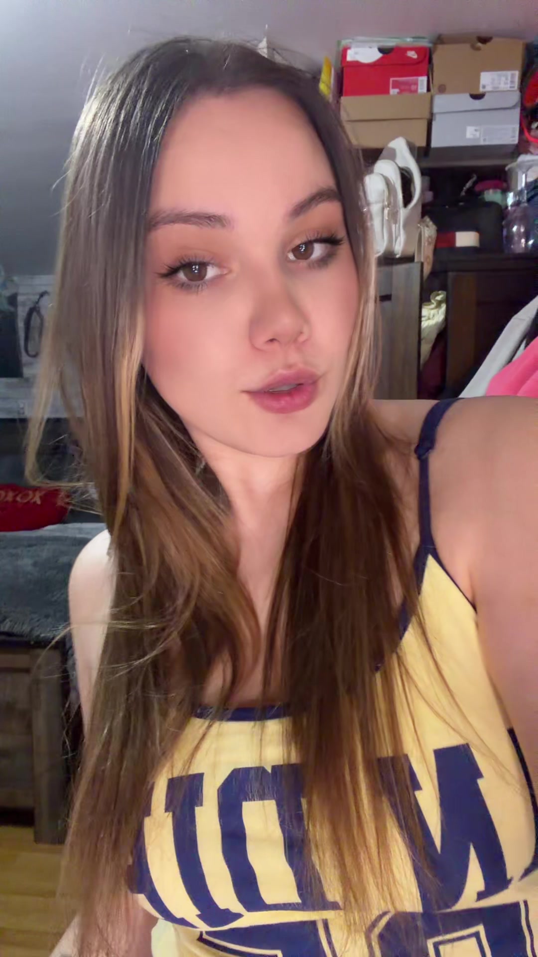 @carlydrew