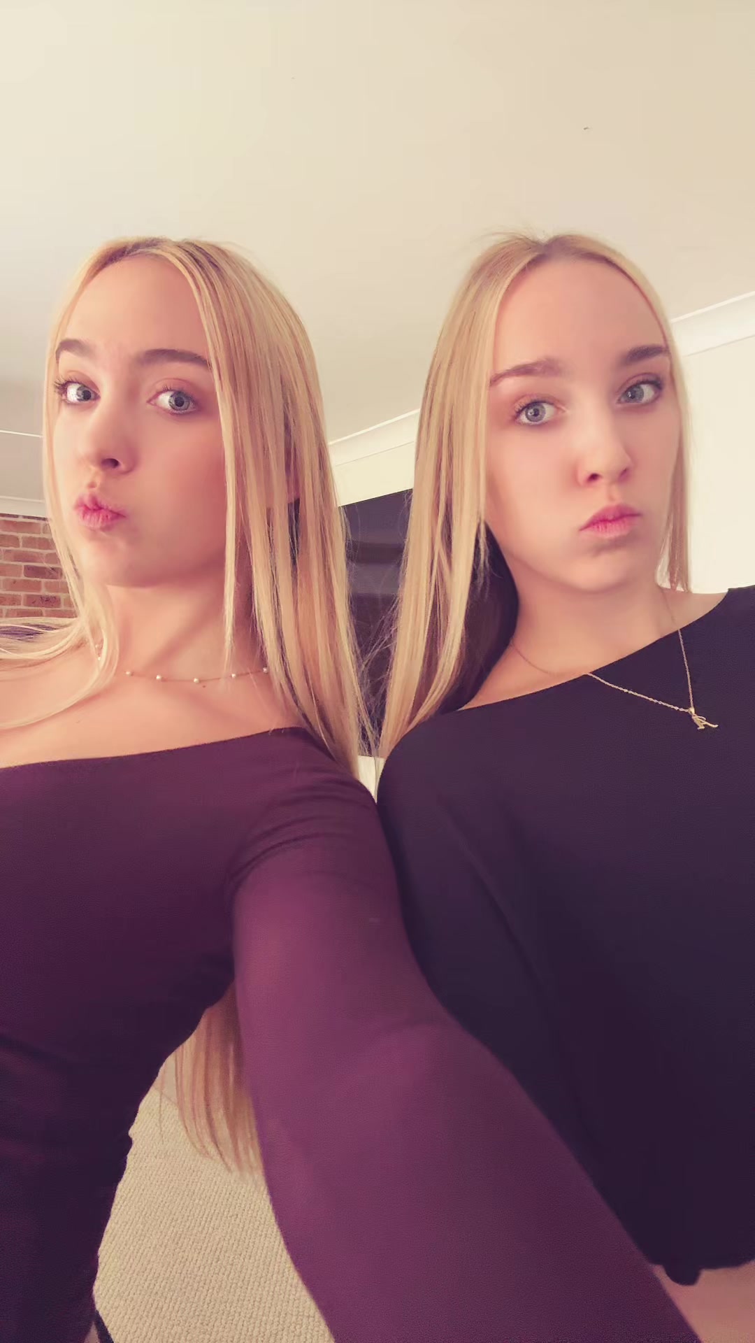 @𝐓𝐰𝐢𝐧𝐬 𝐱