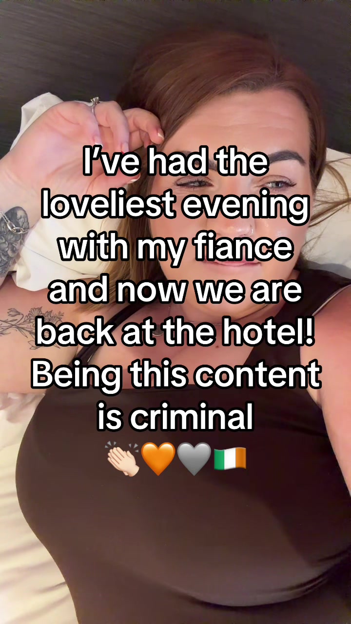 @Chels ✨🦦🧡