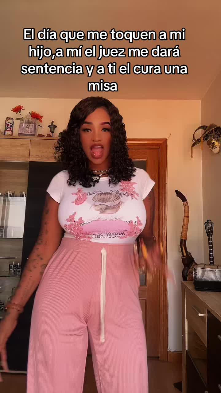 @lacubanita117