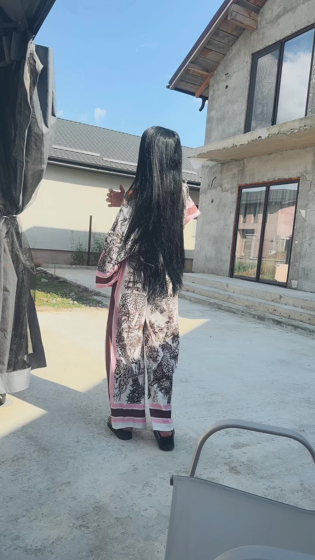 @Melania_marya25