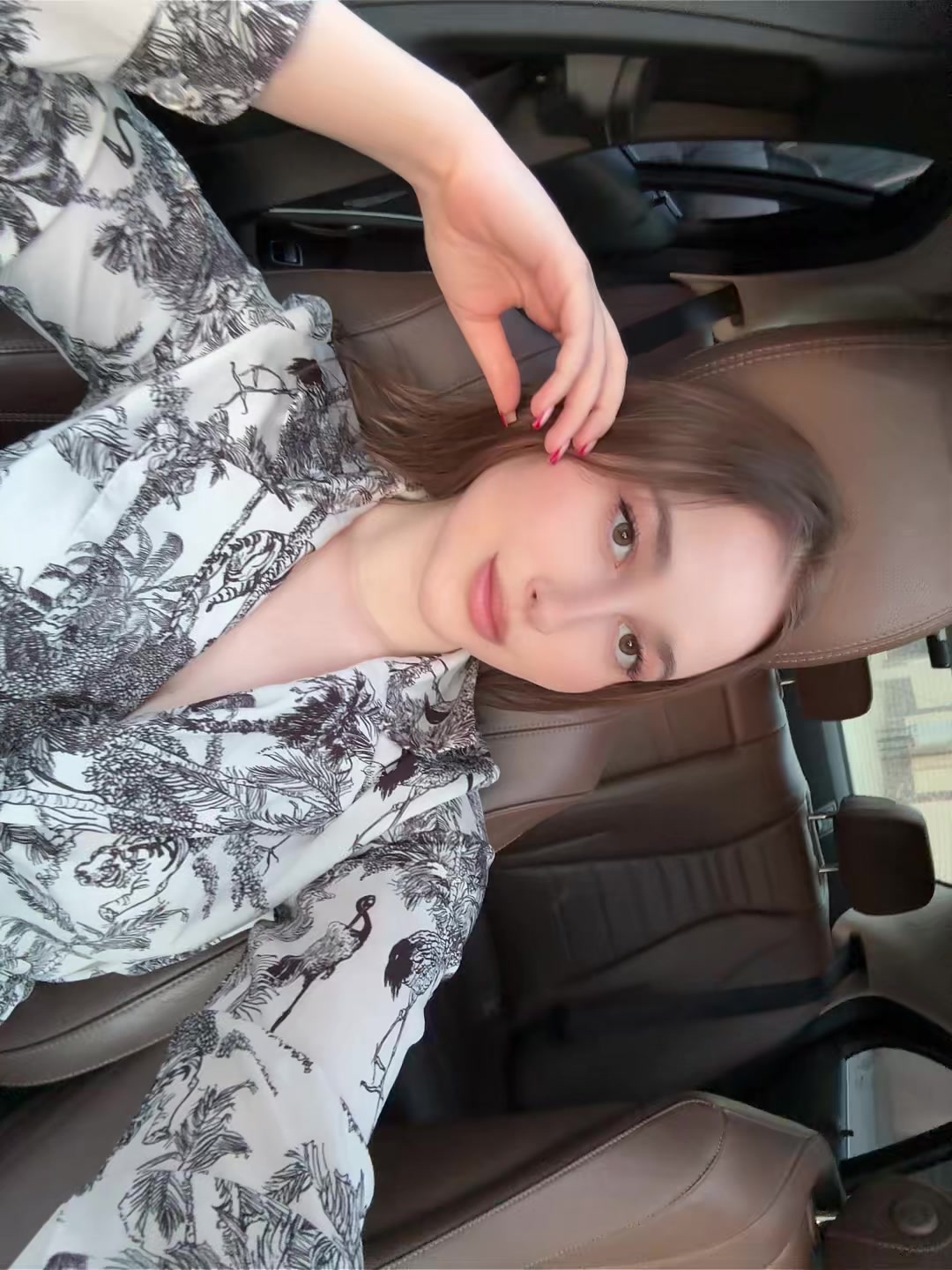 @goddess 🦊