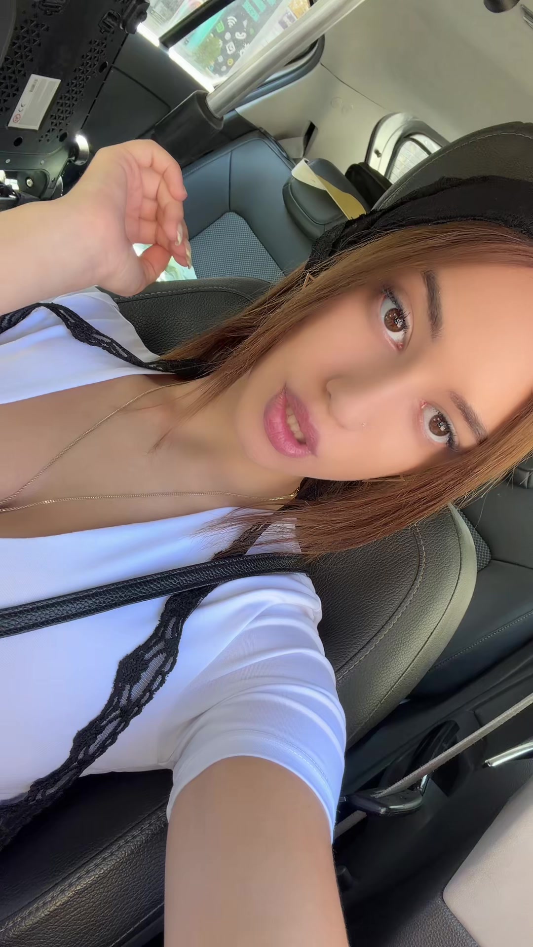 @elena