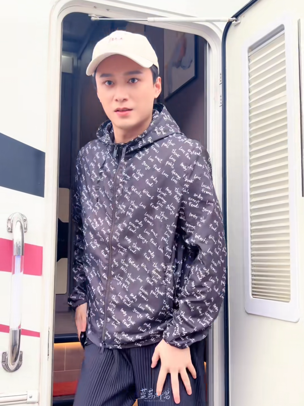 @🌷ʏɪɴɢʏɪɴɢ🌷 ghệ đẹp Trinh ca