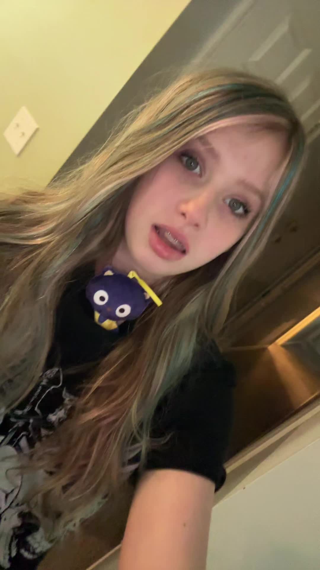 @🕊️