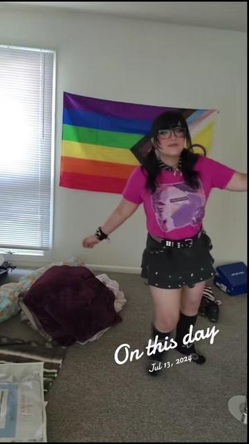 @CatFrills