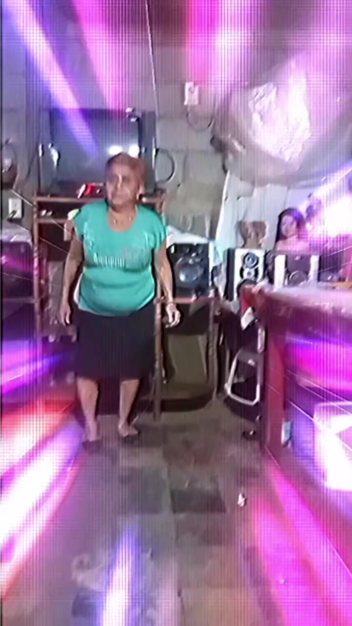 @Elena Virginia Escobar