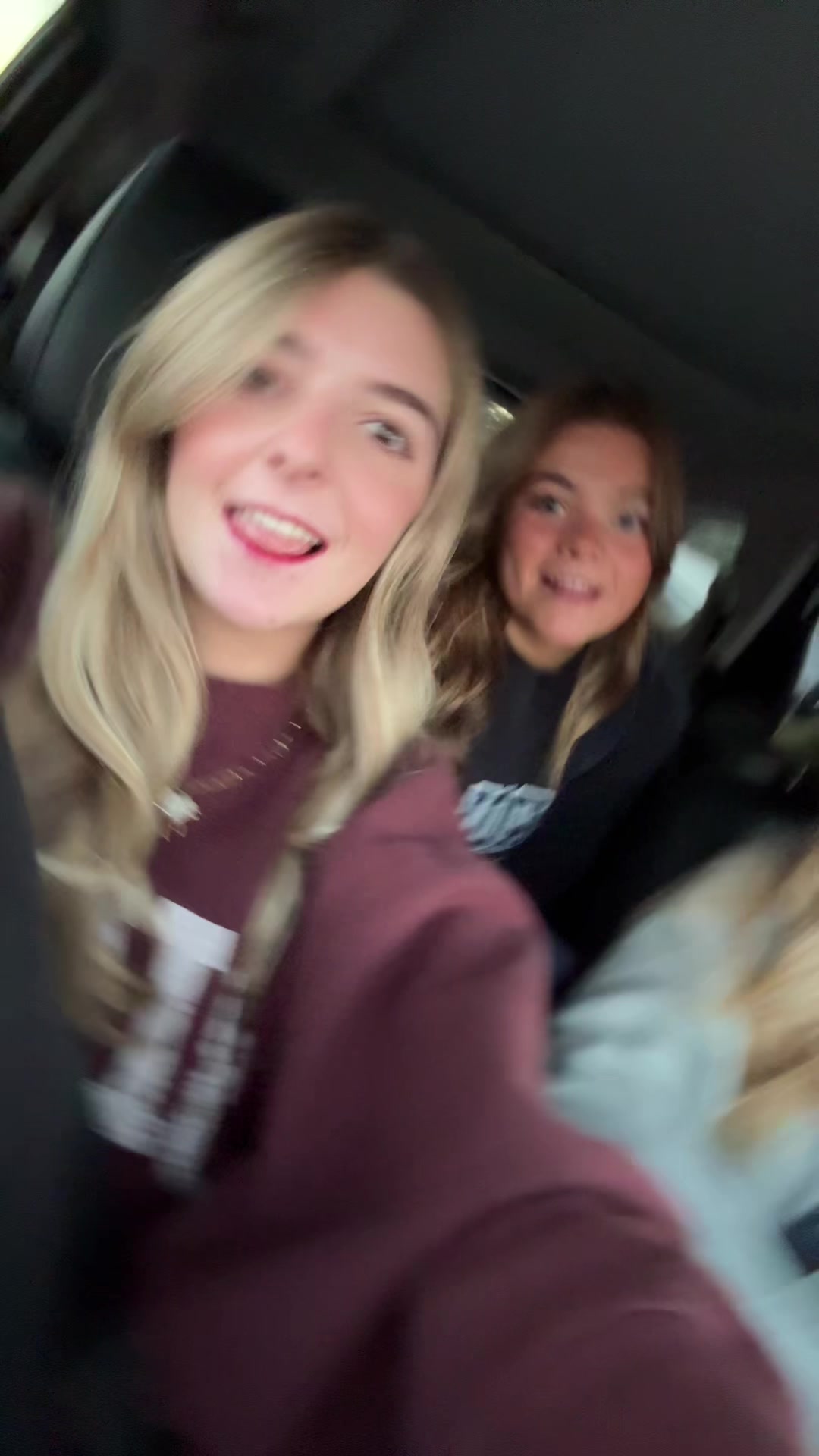 @chloe_mcfaddenn