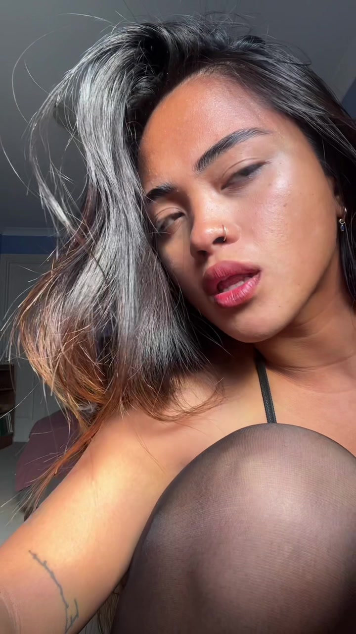 @anmari