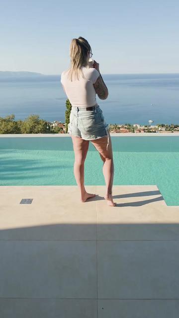 @innocenthotwifexxx