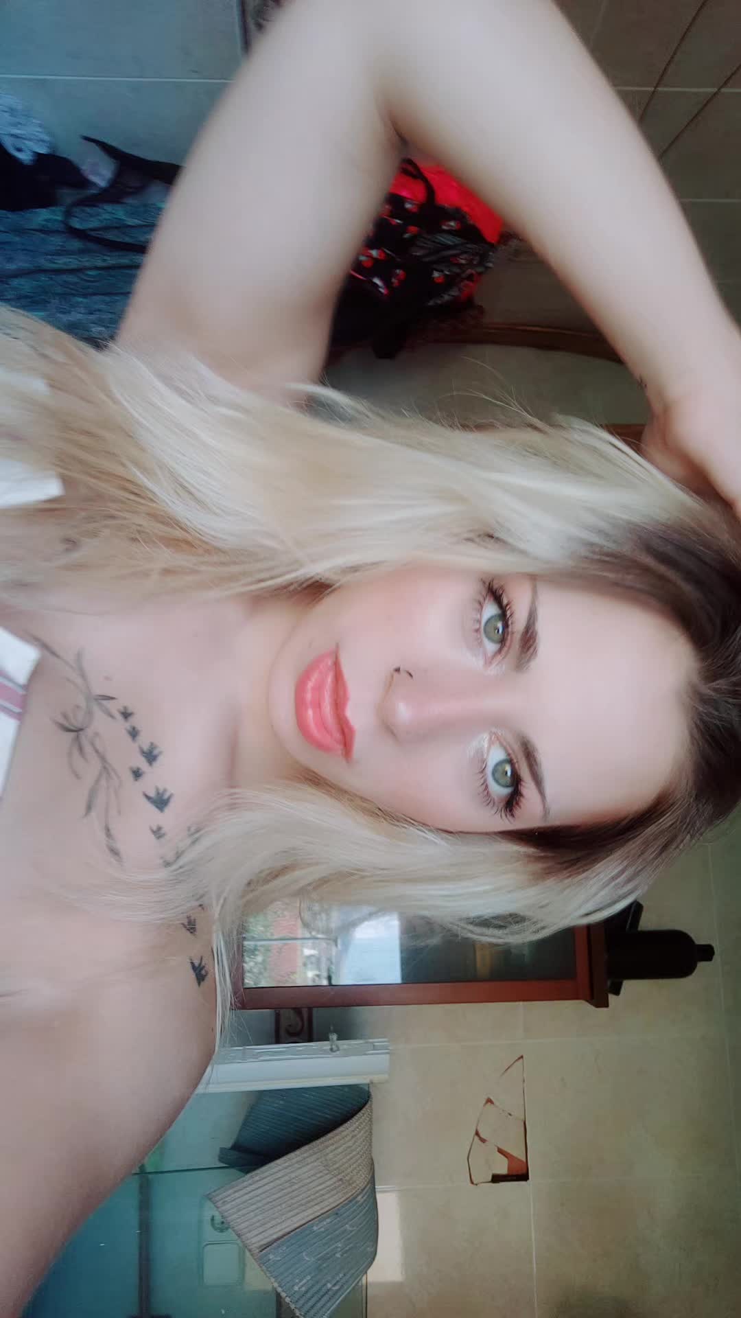 @LuciaMadreDeUnCachorroLobo