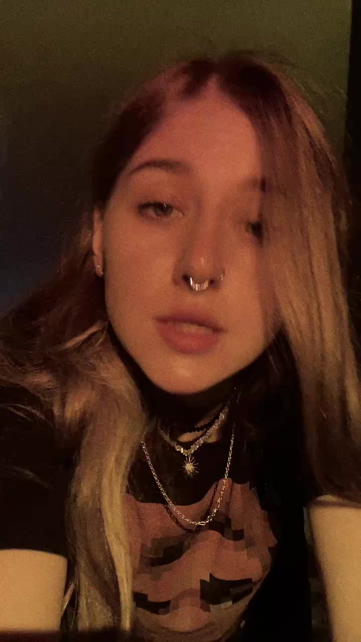 @Алина 🪬