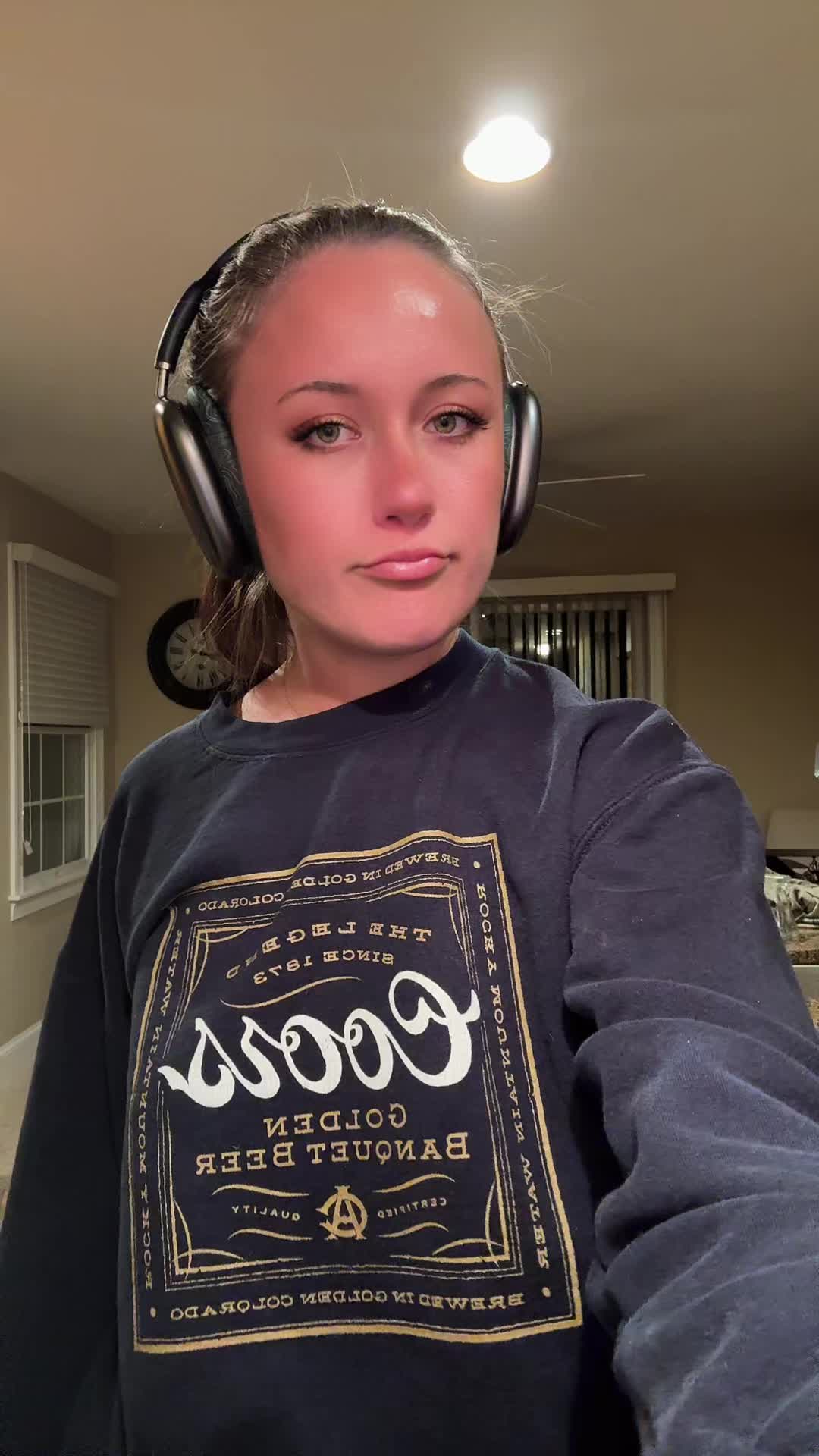 @anihayes