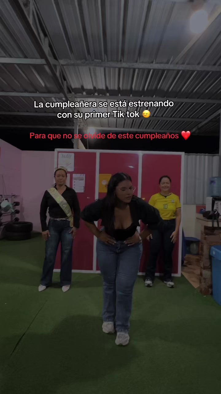 @Aby García