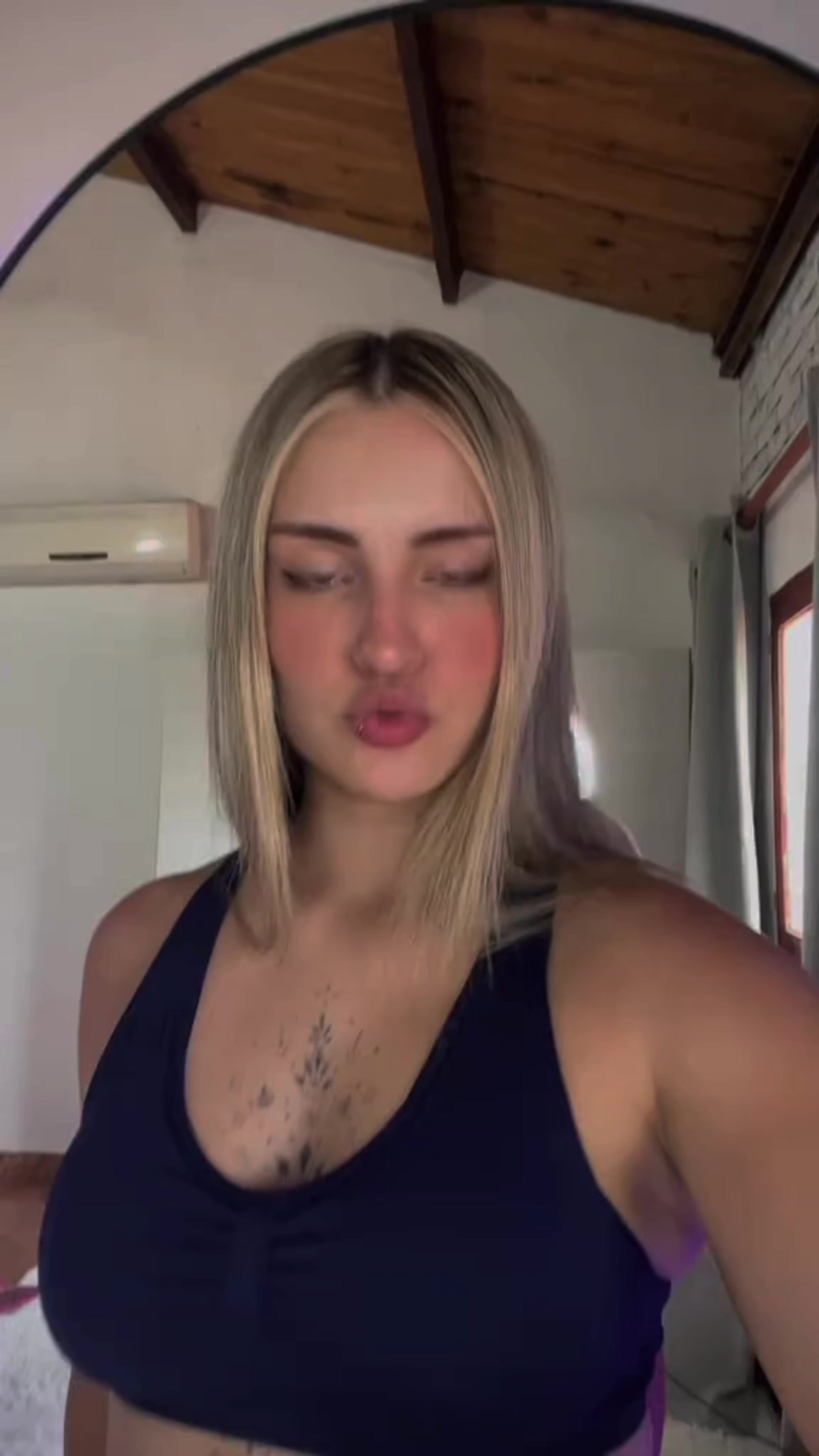 @orianamvh