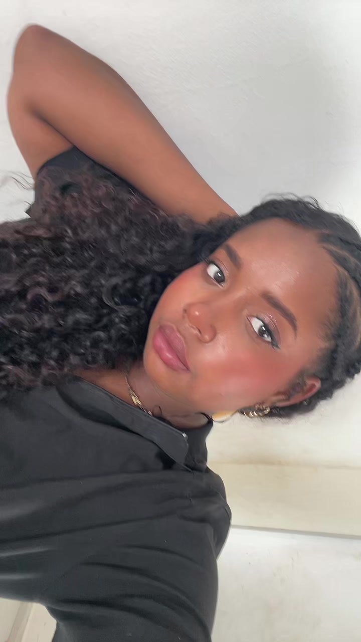 @Yisella