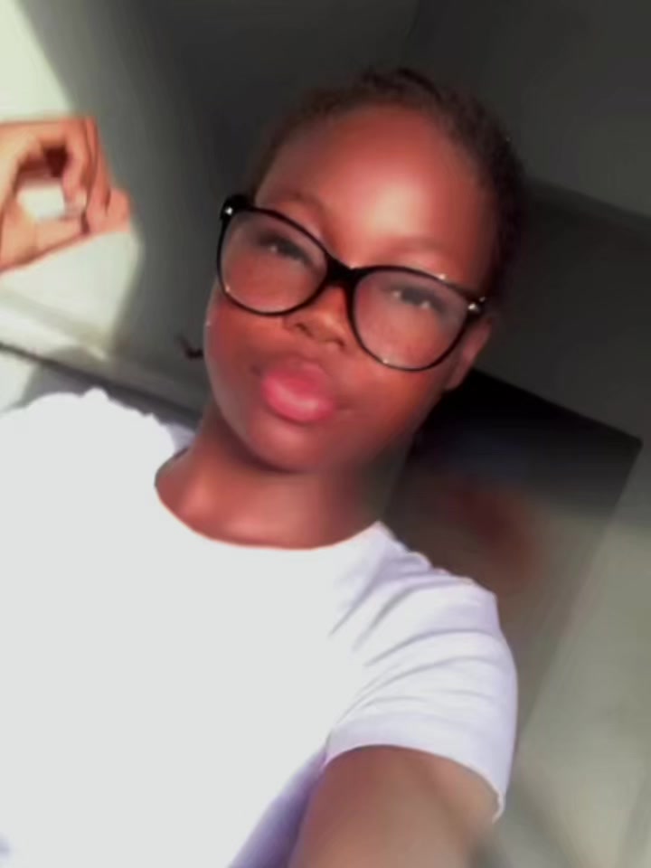 @favy pretty💕