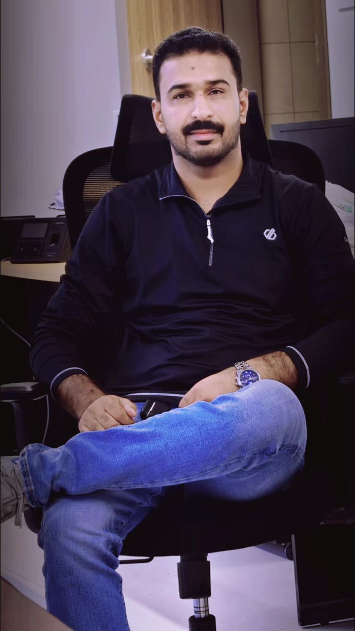 @🇵🇰 Nouman Awan 🇦🇪