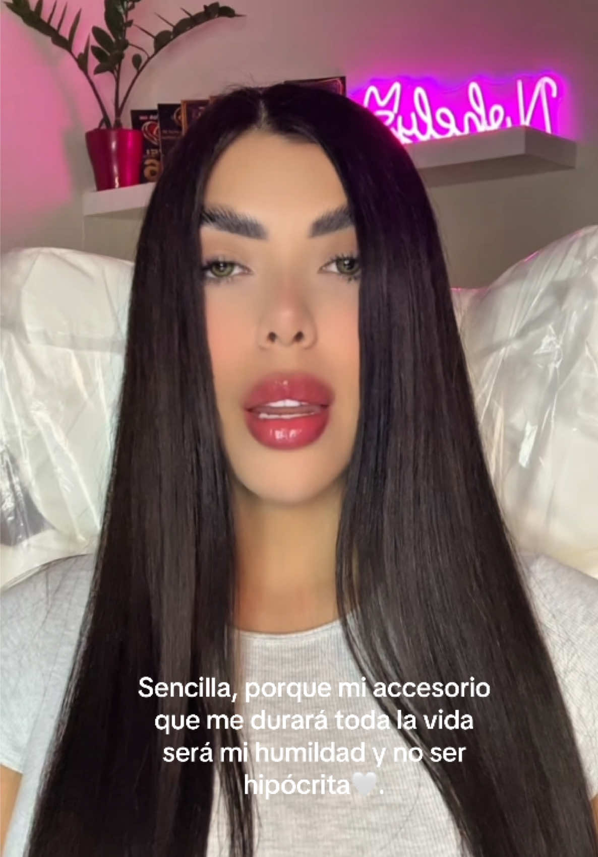 @✨nohelyofficiall✨🦁