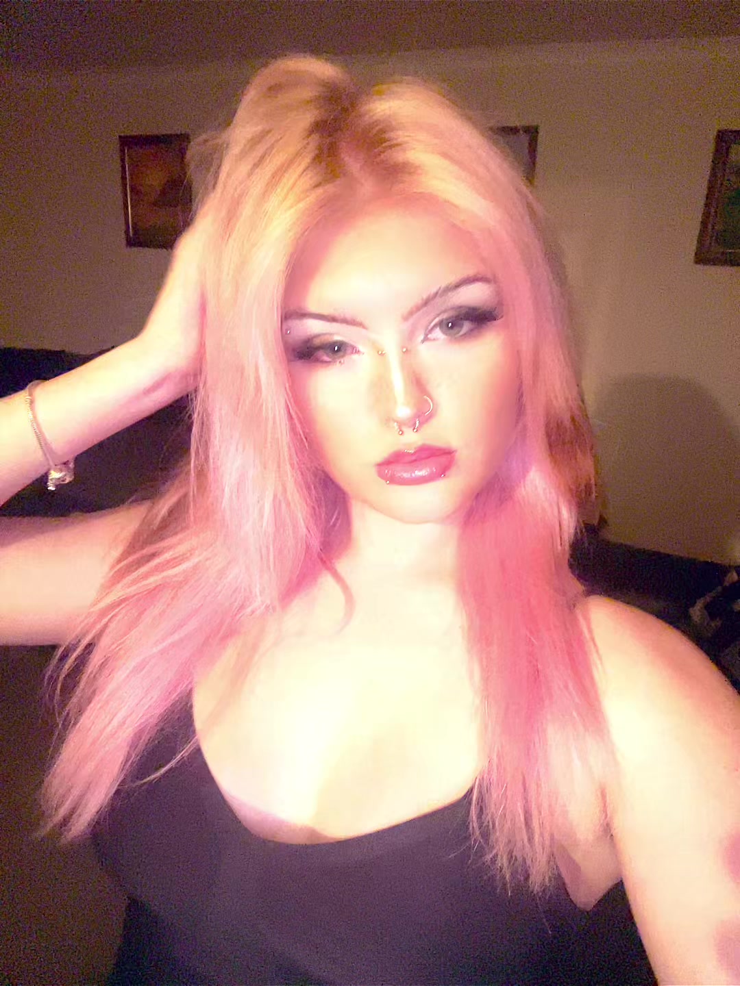 @<3