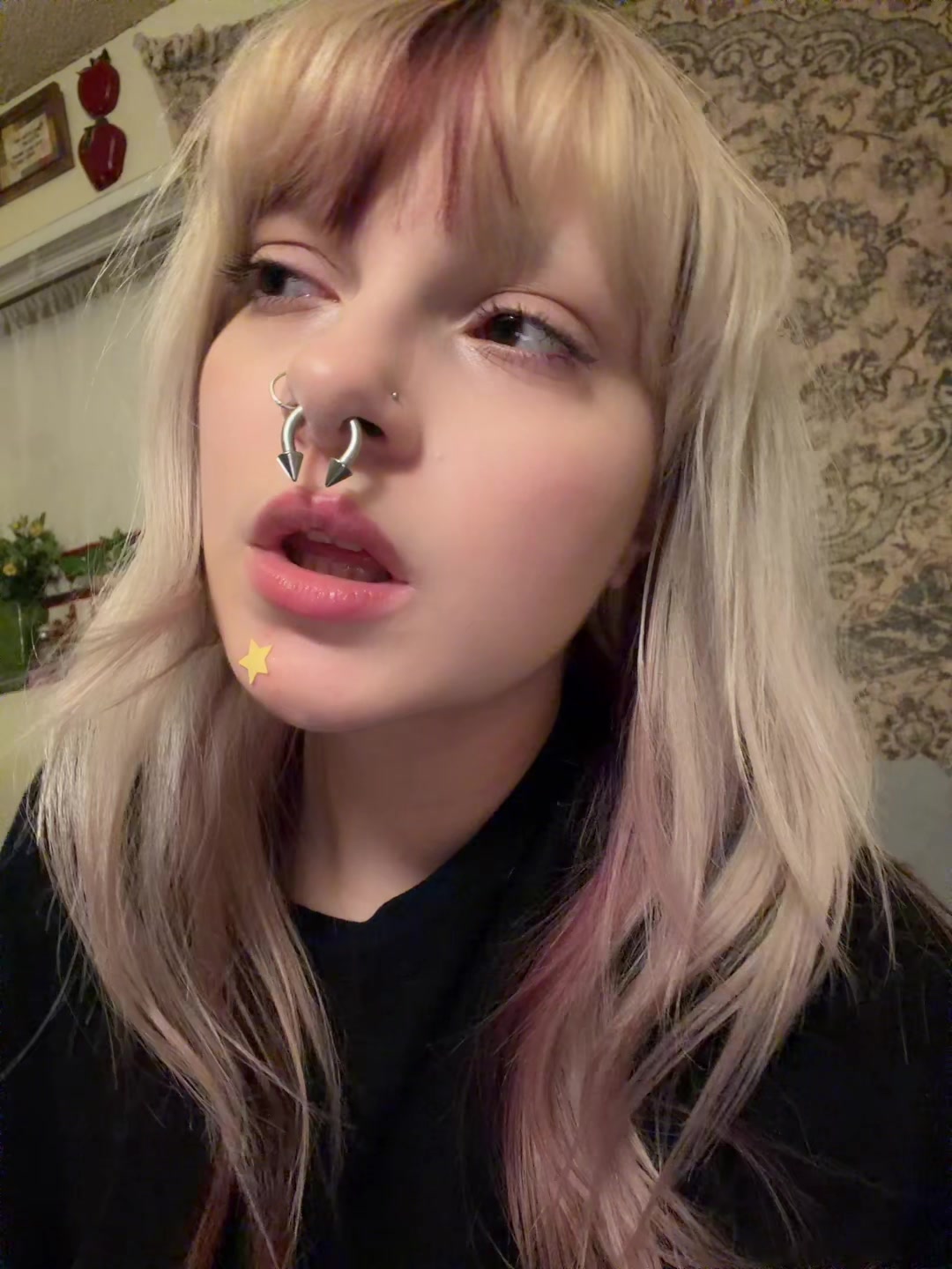 @ᏊˊꈊˋᏊ