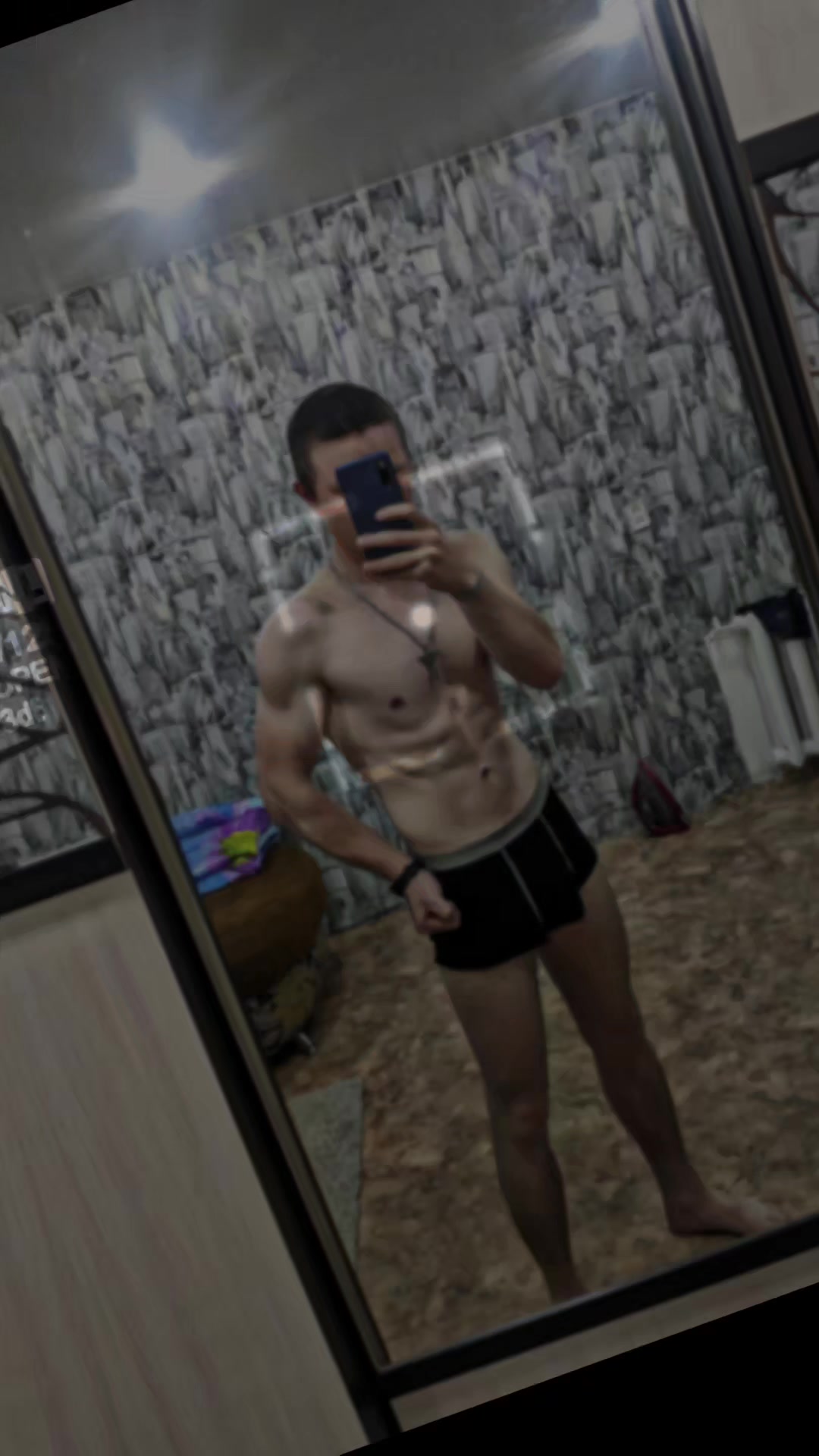 @Alex Volozhanin