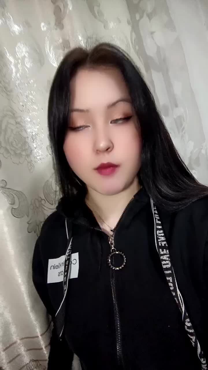 @𝚅♡𝚒♡𝚔♡𝚊