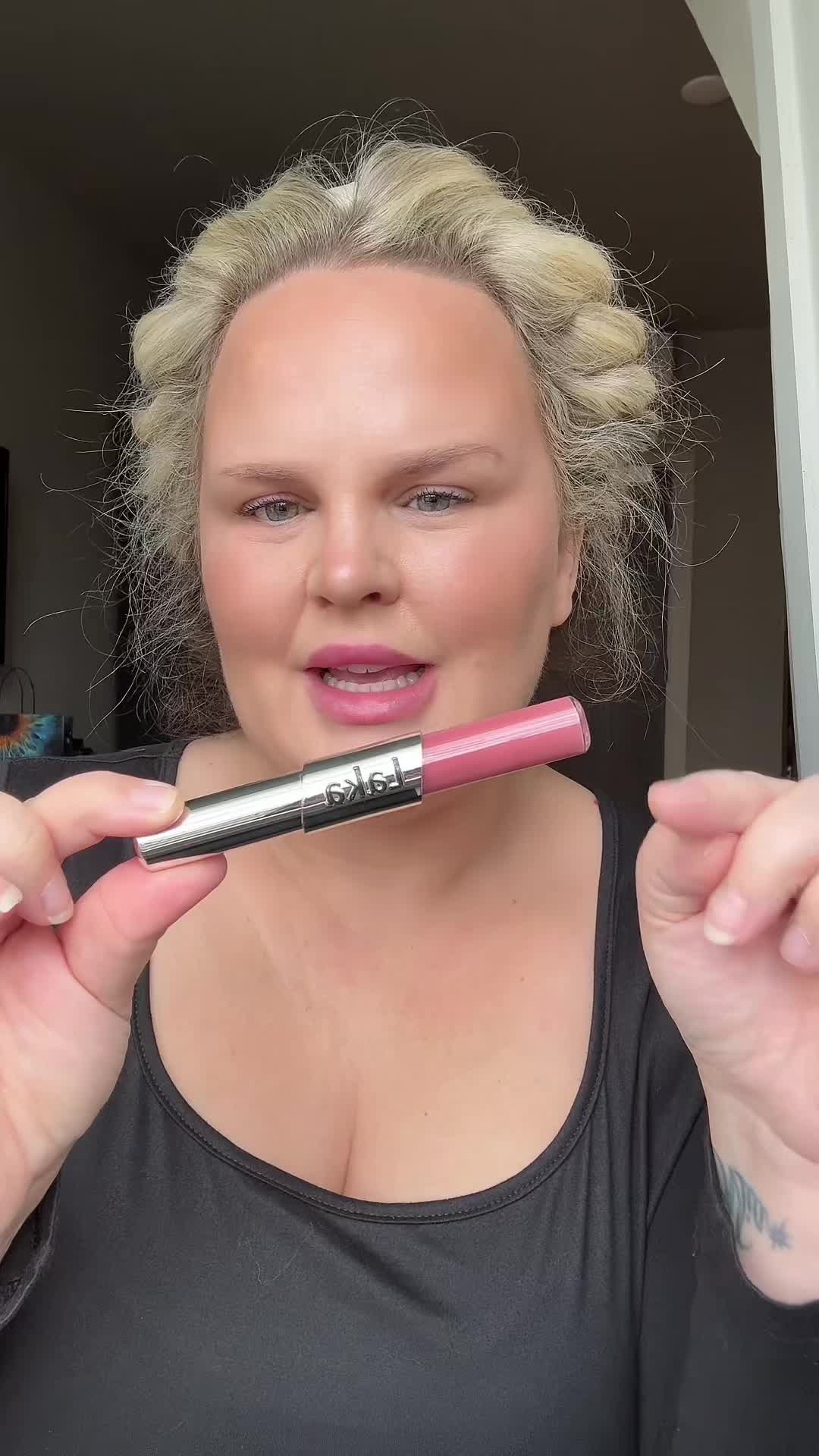 @Dollyholly86