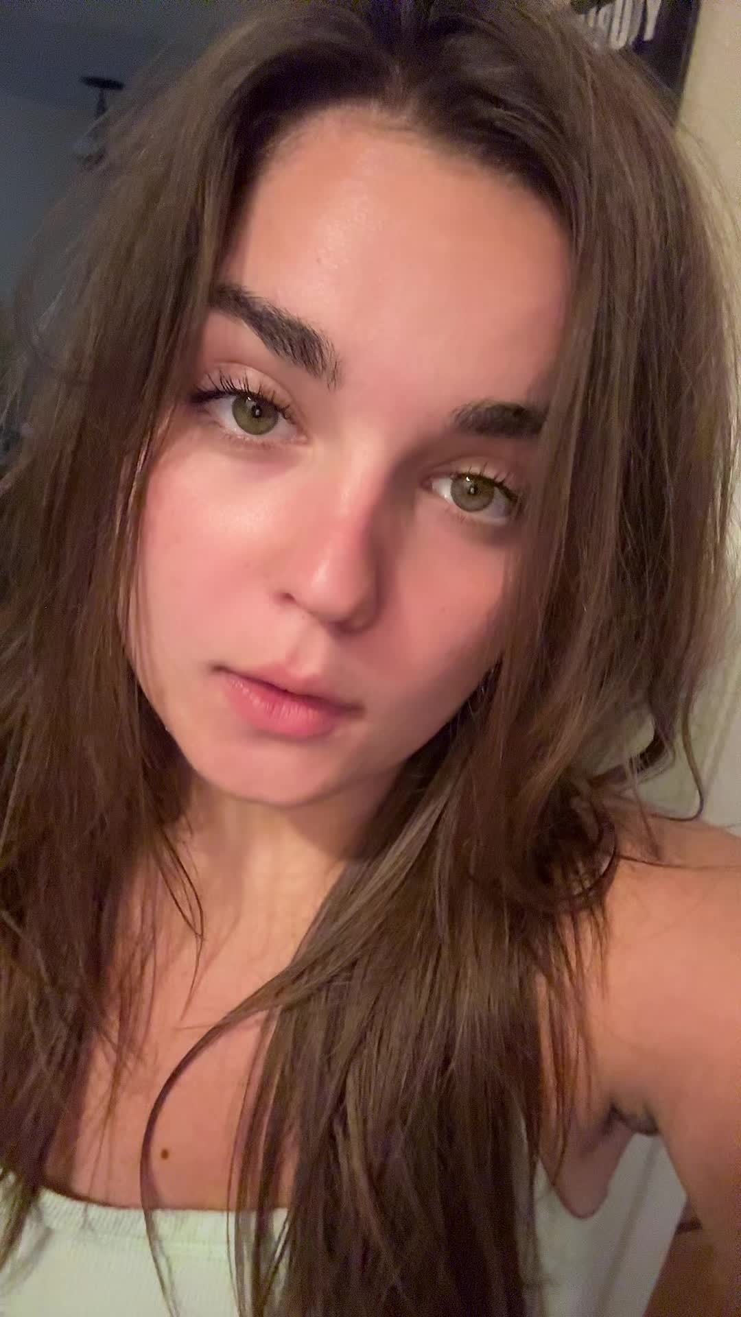 @hellafunchick