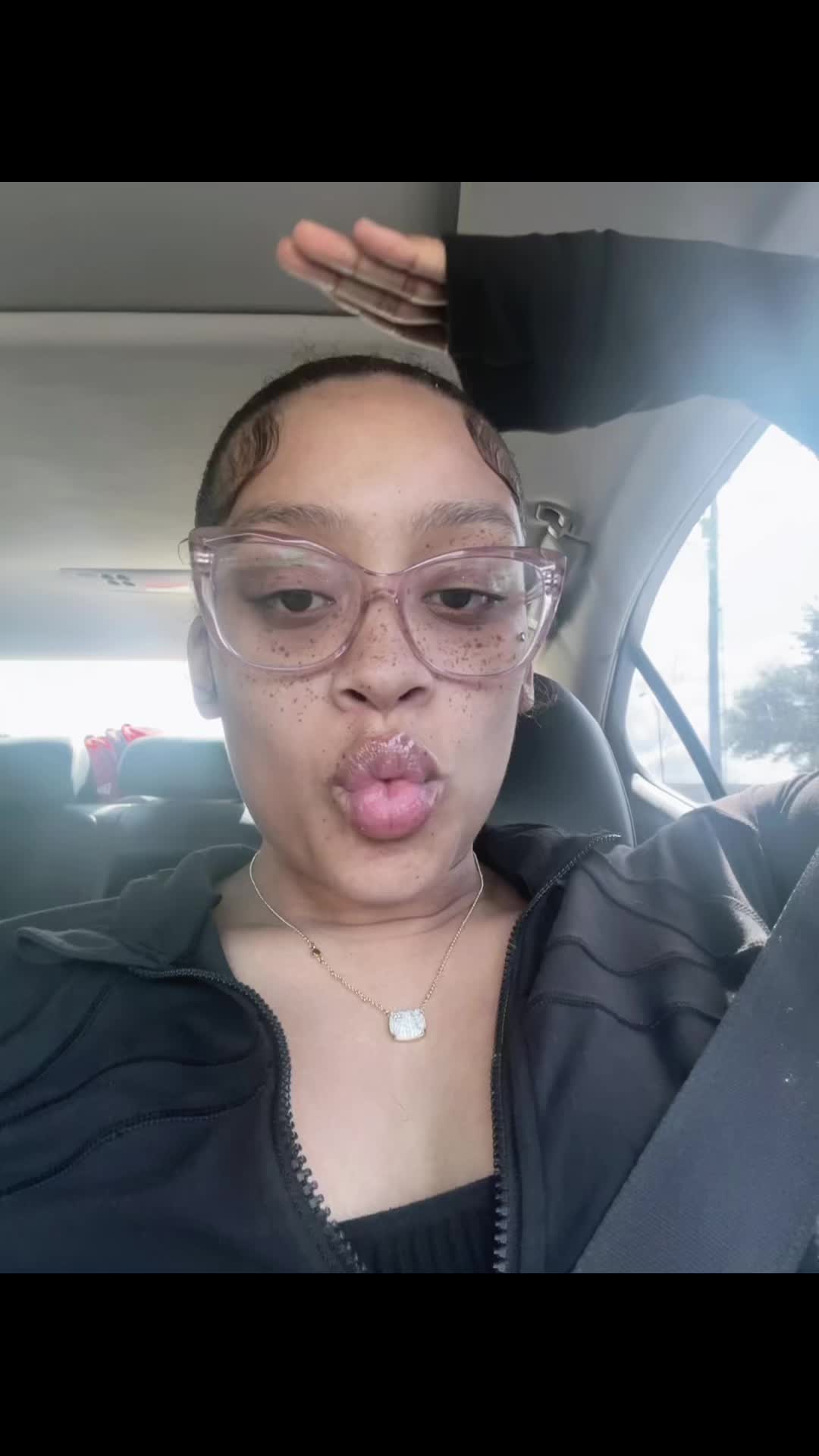 @marykatedadon