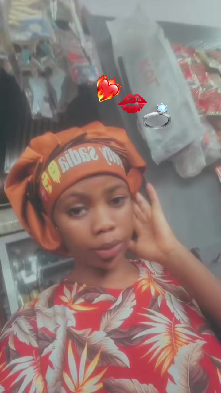 @💕PRETTY 🤍 SADIA💋