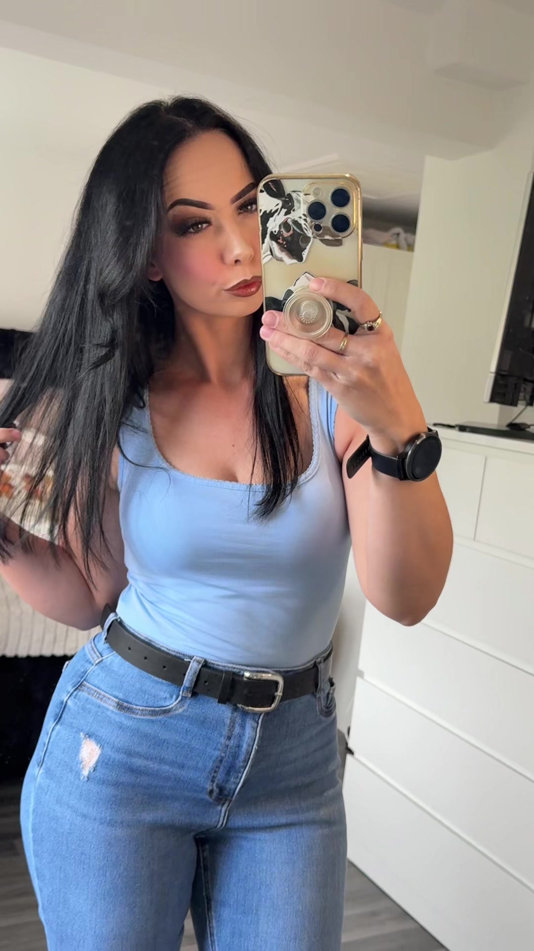 @𝒦𝑒𝓁𝓁𝓎 𝓌𝒽𝒾𝓉𝑒 🌻🐉🐲