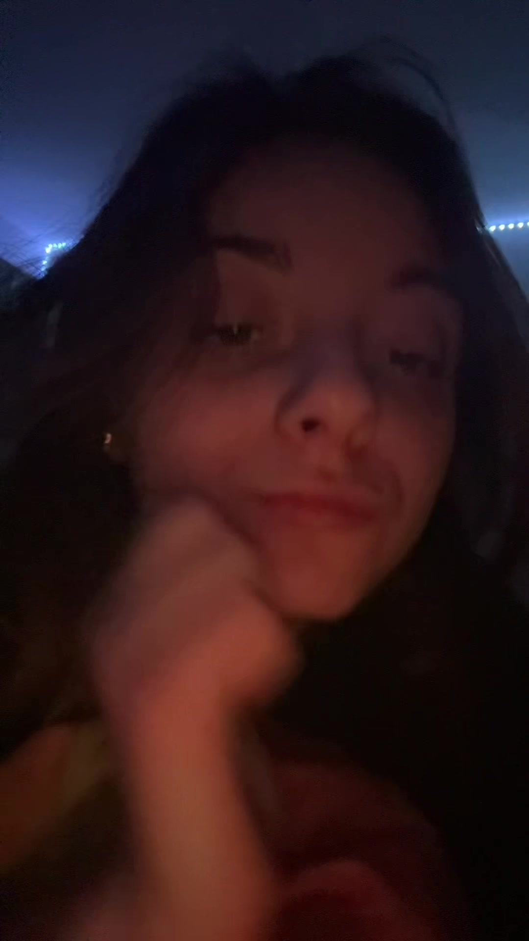 @𝑭𝒍𝒐𝒓𝒂🌸