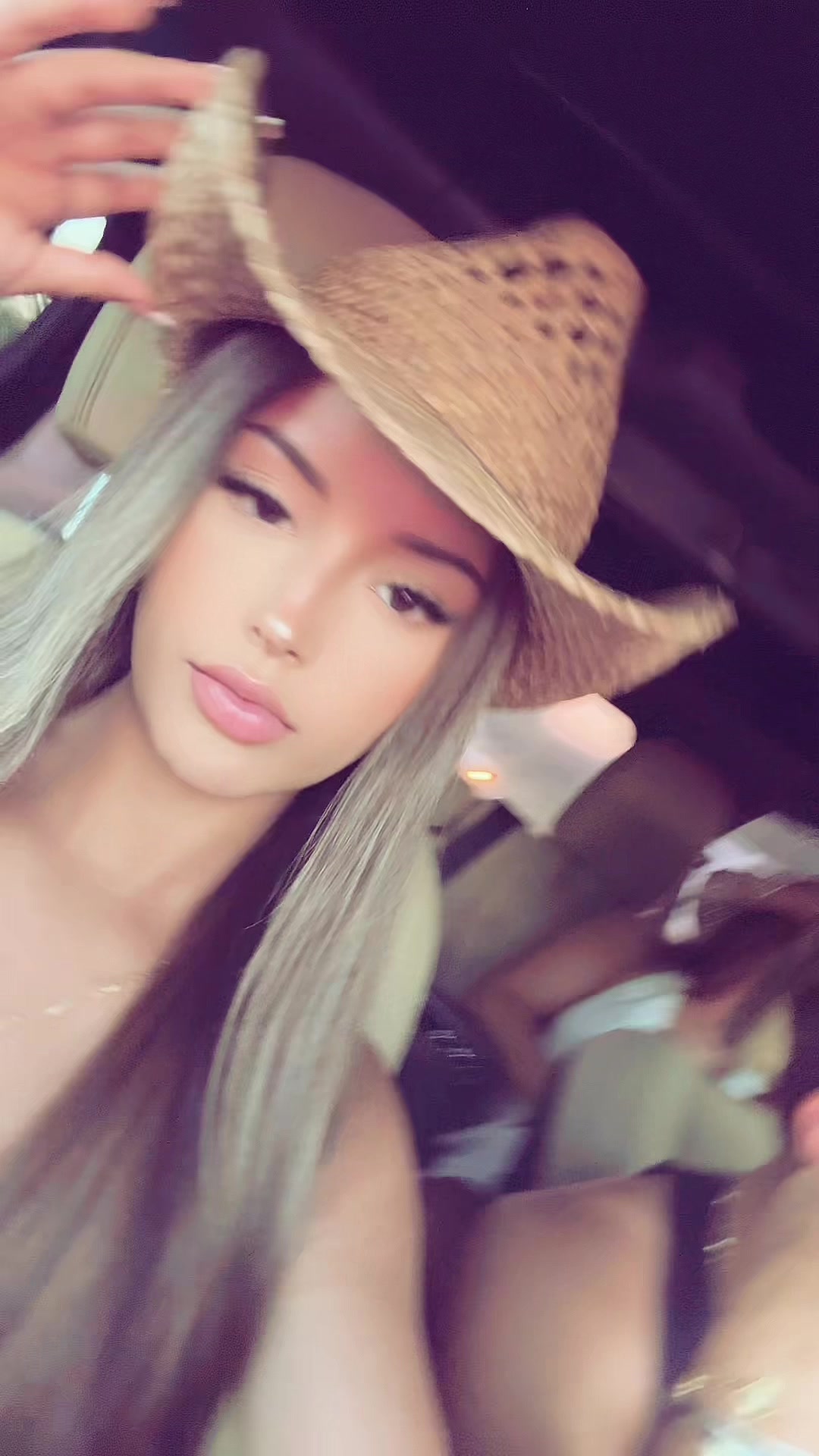 @👑
