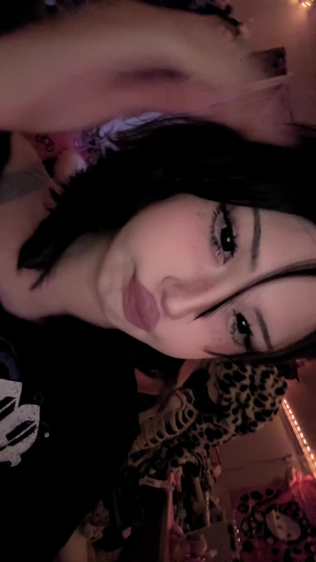 @️