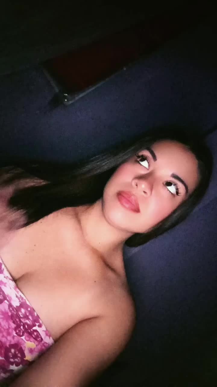 @kathita💞