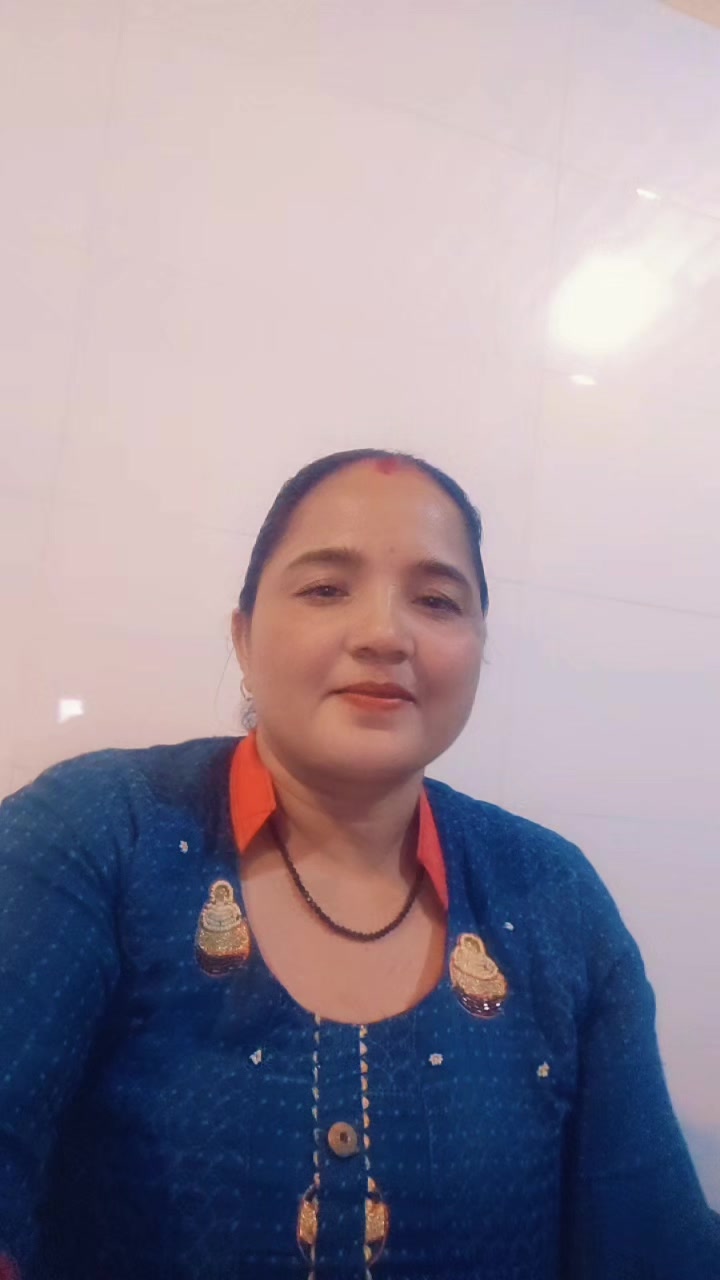@S..👩❤️💋👨..H