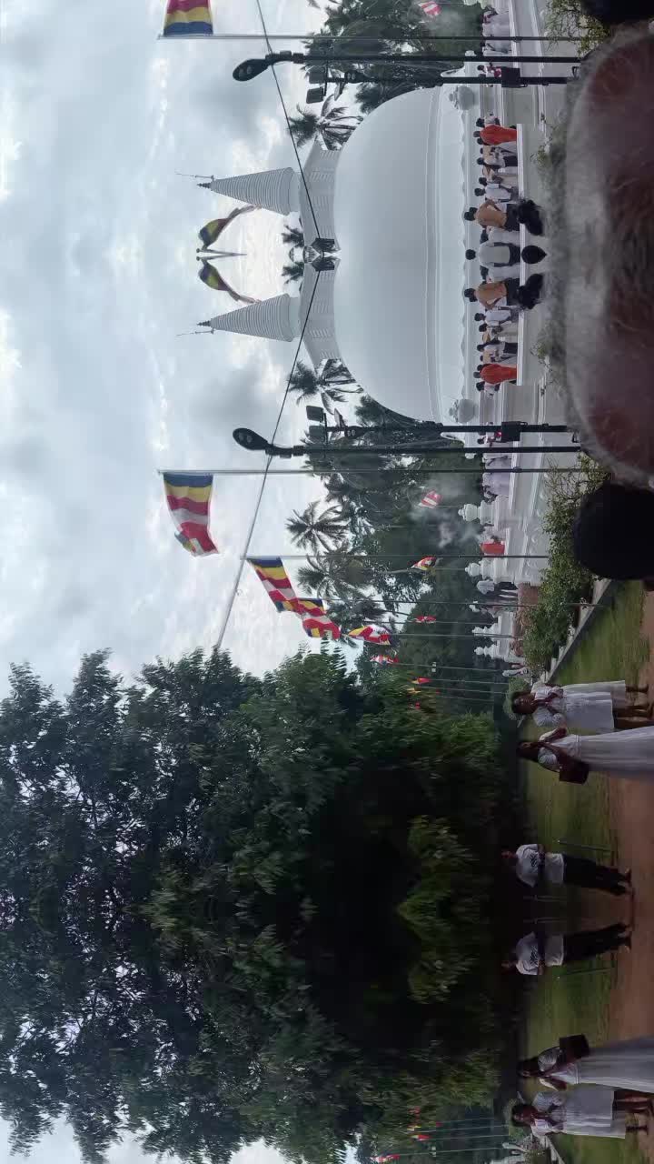 @සබ්බ දානං ධම්ම දානං ජිනාති