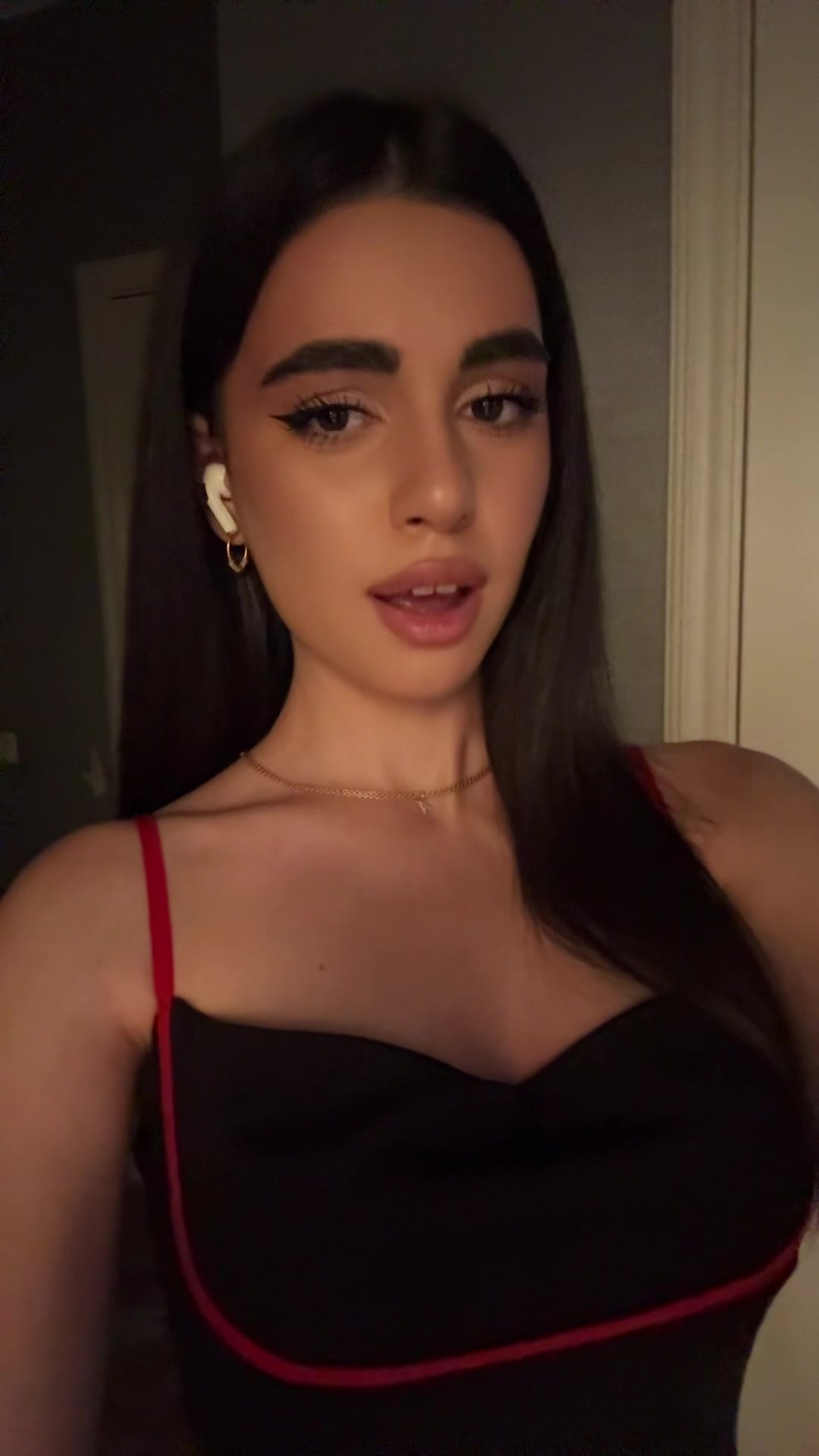 @INST:ad_ria_na__