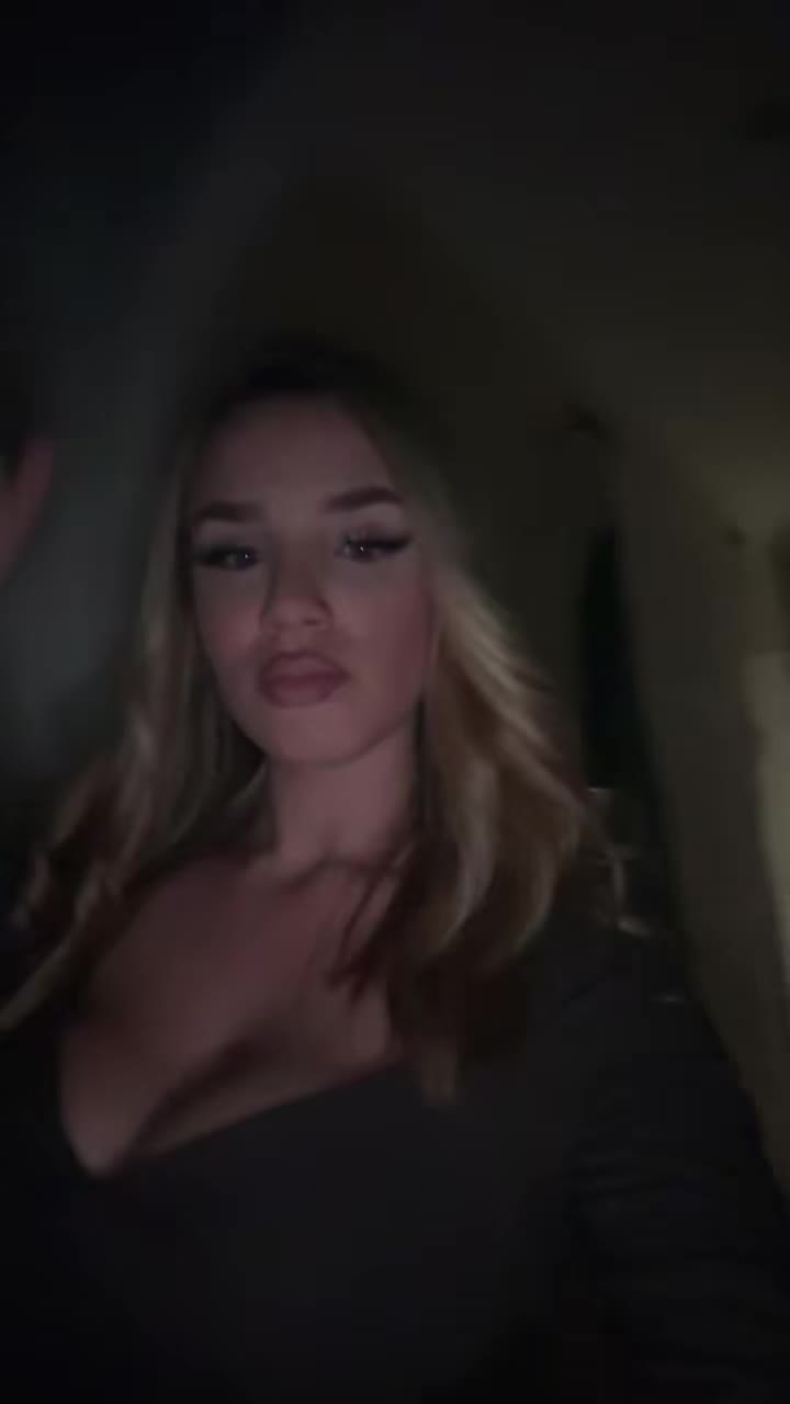@𝒞