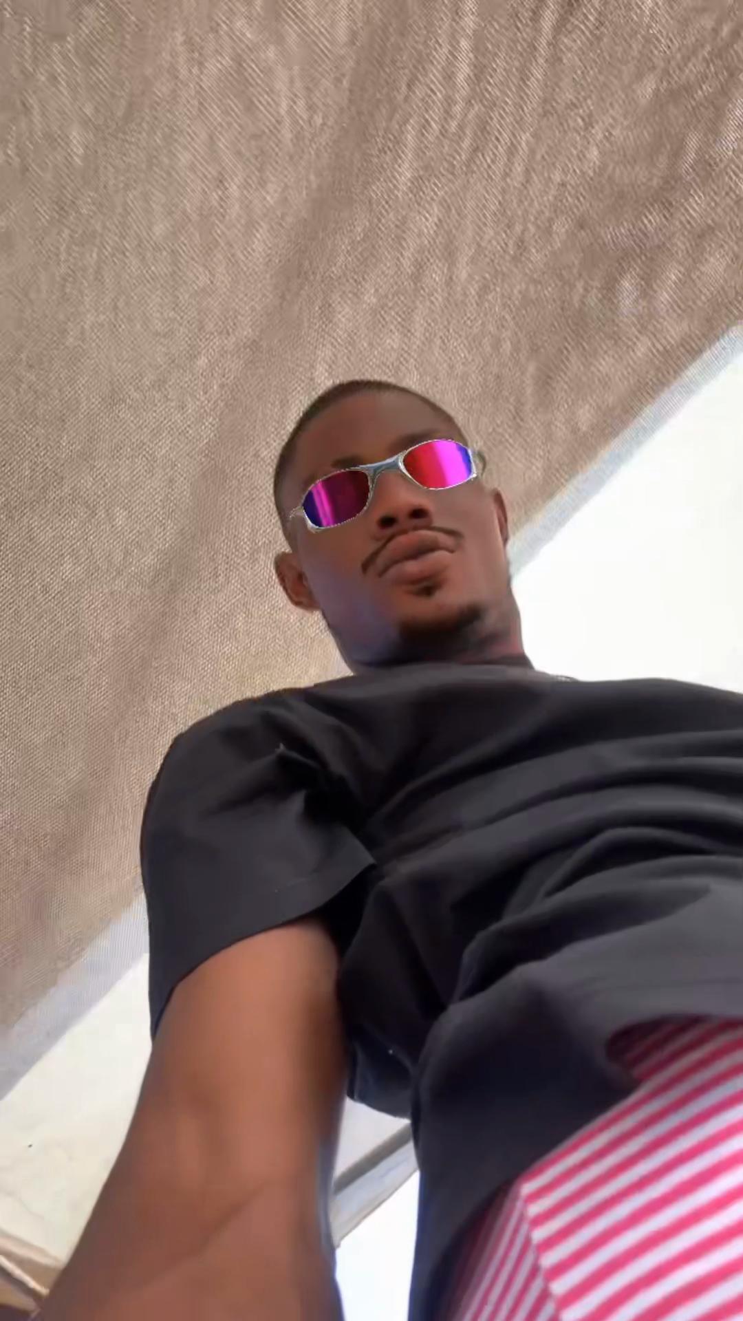 @YOUNG23