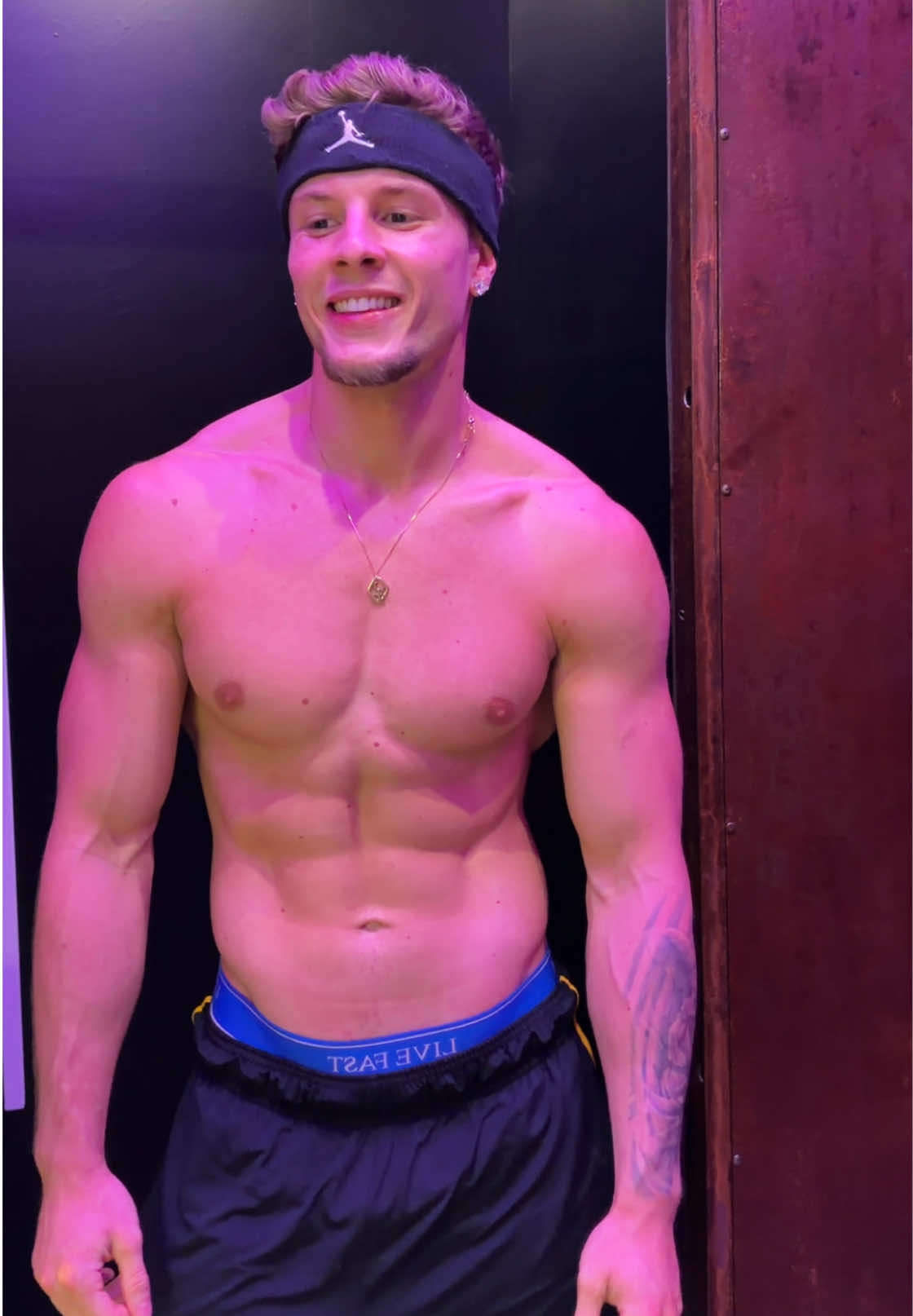 @Benjaminhilton