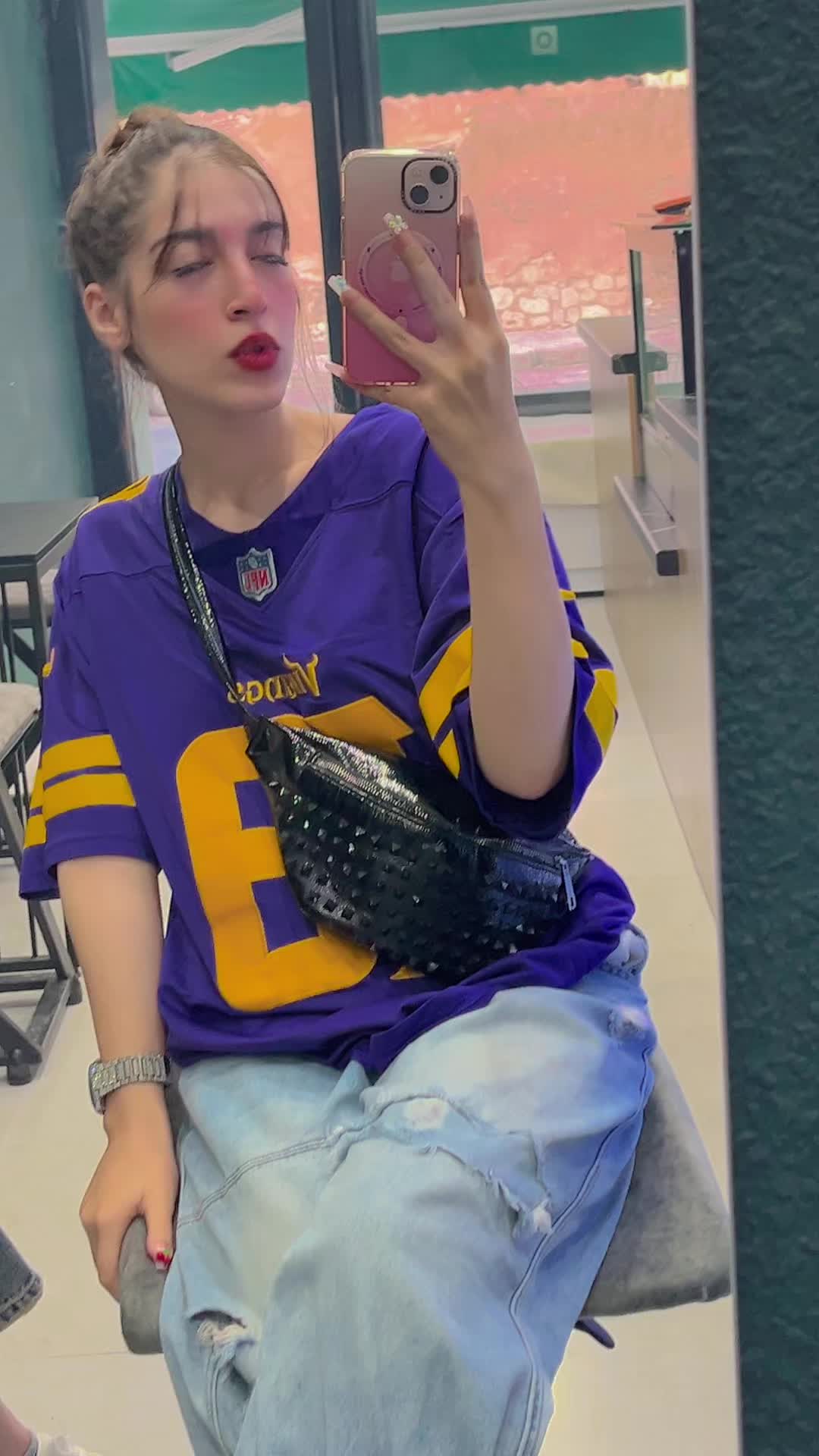 @iiiyowmii
