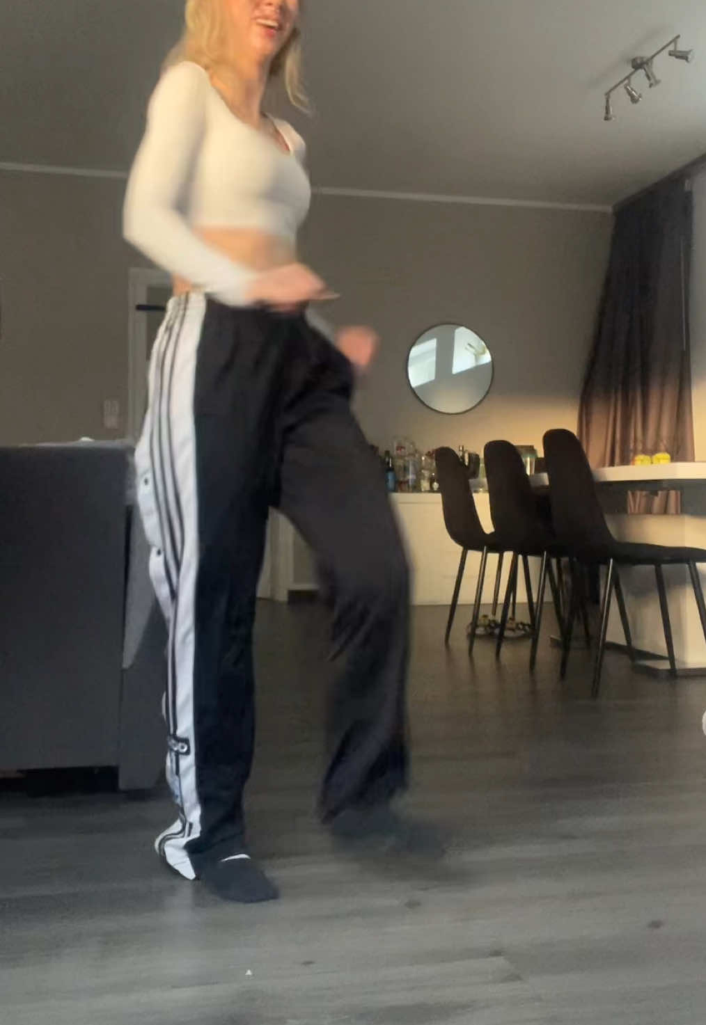 @leni.gbbr