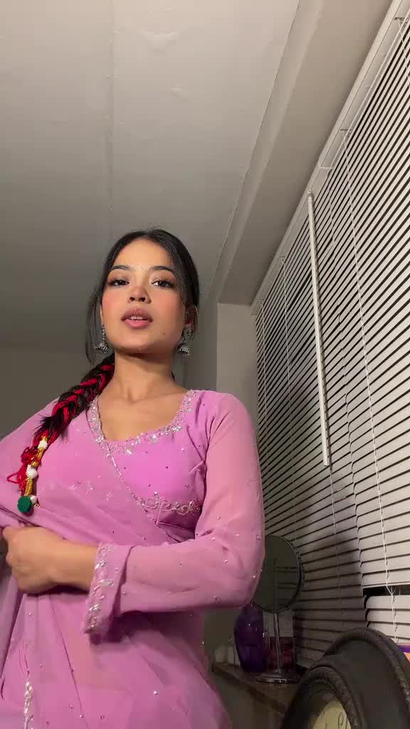 @ROSHNIKA BASTOLA❤️