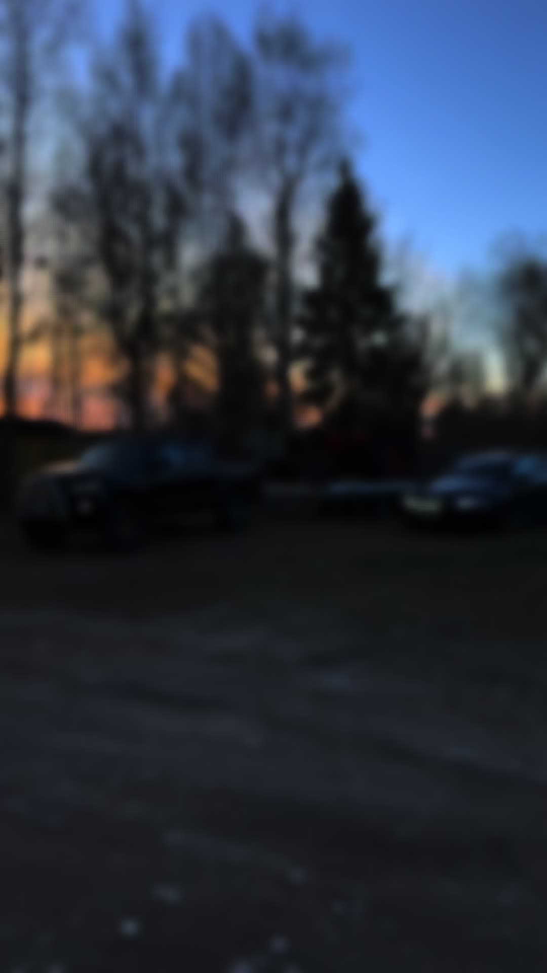 @🛻💨 🚓🚨👮♂️ • ovänner