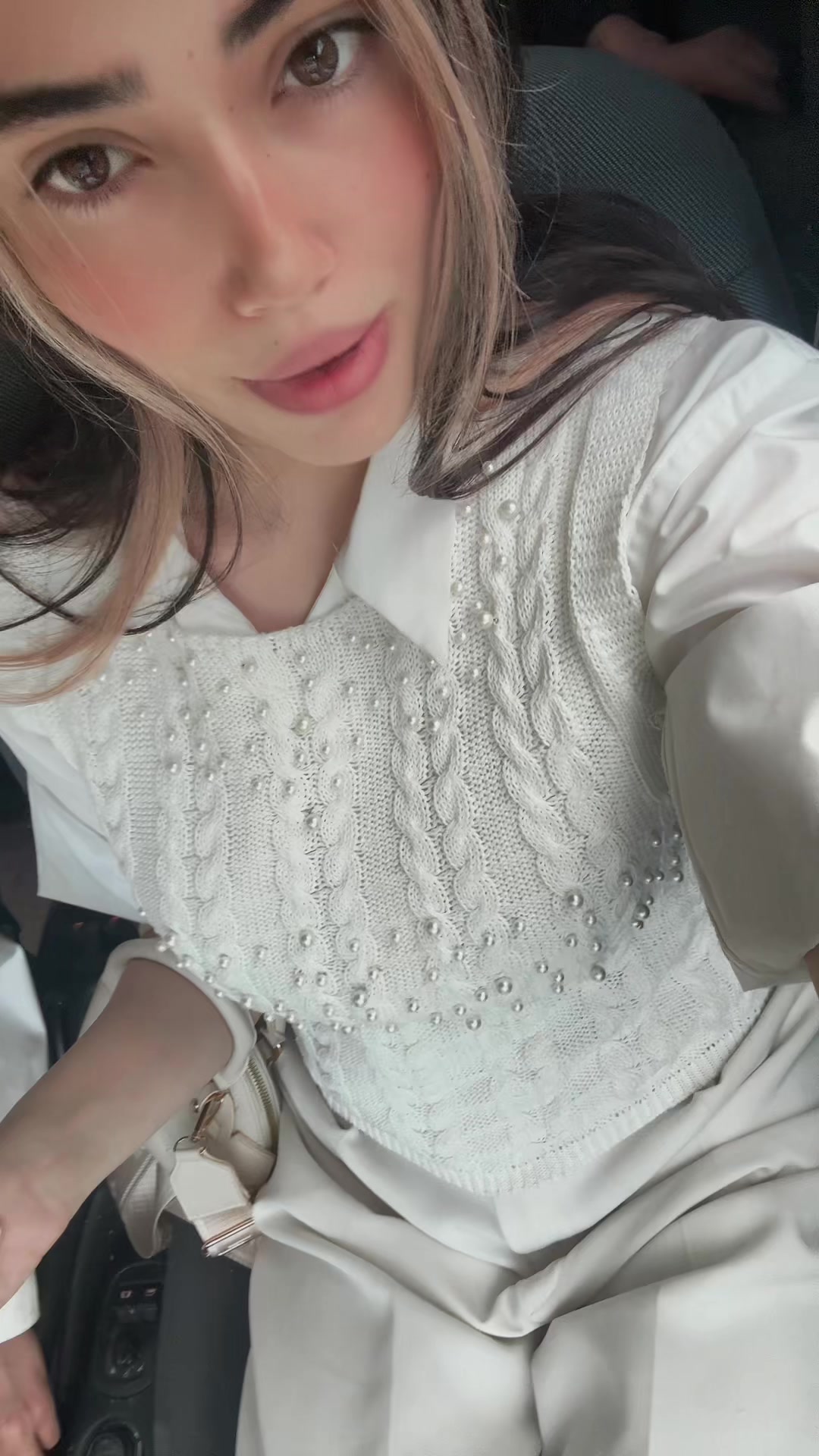 @Niayesh Khanian