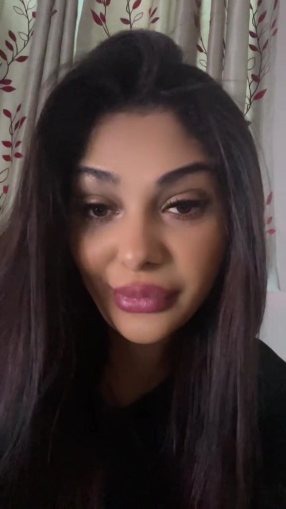 @Lavyy